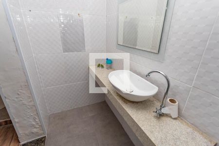 Casa à venda com 267m², 3 quartos e 2 vagas Casa à venda com 267m², 3 quartos e 2 vagasBanheiro do quarto adicional