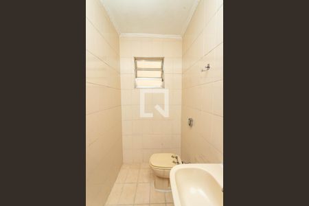 Casa à venda com 267m², 3 quartos e 2 vagas Casa à venda com 267m², 3 quartos e 2 vagasLavabo