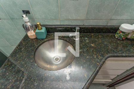 Casa à venda com 267m², 3 quartos e 2 vagas Casa à venda com 267m², 3 quartos e 2 vagasBanheiro social