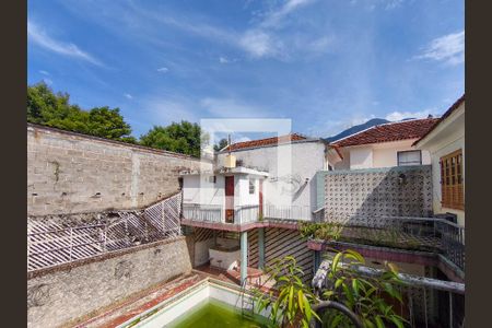 Casa para alugar com 400m², 4 quartos e 5 vagas Casa para alugar com 400m², 4 quartos e 5 vagasÁrea externa