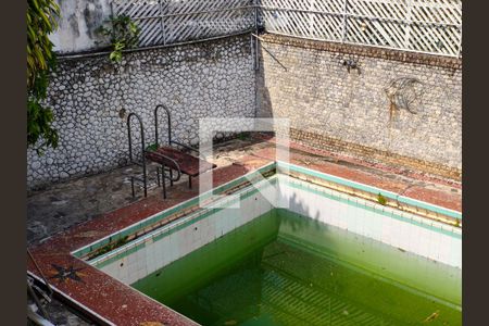 Casa para alugar com 400m², 4 quartos e 5 vagas Casa para alugar com 400m², 4 quartos e 5 vagasÁrea externa