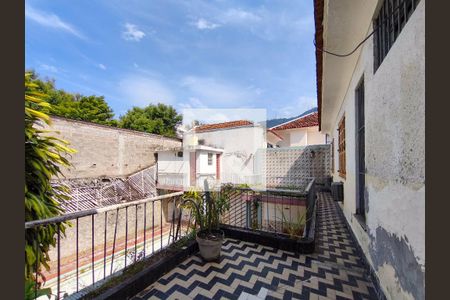 Casa para alugar com 400m², 4 quartos e 5 vagas Casa para alugar com 400m², 4 quartos e 5 vagasÁrea externa