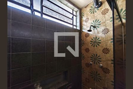 Casa para alugar com 400m², 4 quartos e 5 vagas Casa para alugar com 400m², 4 quartos e 5 vagasBanheiro Corredor