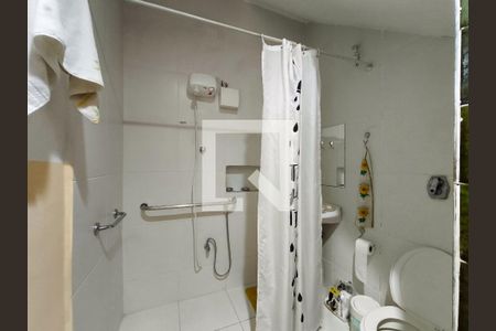 Casa para alugar com 400m², 4 quartos e 5 vagas Casa para alugar com 400m², 4 quartos e 5 vagasBanheiro de serviço