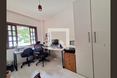 Casa à venda com 1037m², 5 quartos e 4 vagasQuarto 5