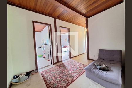 Casa à venda com 1037m², 5 quartos e 4 vagasCorredor