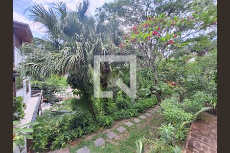 Casa à venda com 1037m², 5 quartos e 4 vagasÁrea externa