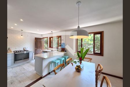 Casa à venda com 1037m², 5 quartos e 4 vagasCozinha