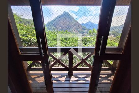 Casa à venda com 1037m², 5 quartos e 4 vagasVaranda das Suítes 1 e 2