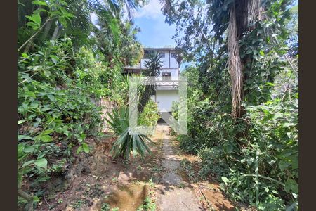 Casa à venda com 1037m², 5 quartos e 4 vagasÁrea externa