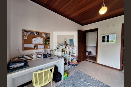 Casa à venda com 1037m², 5 quartos e 4 vagasSuíte 2