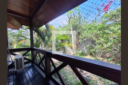 Casa à venda com 1037m², 5 quartos e 4 vagasVaranda da suíte 3