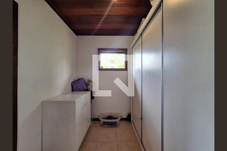 Casa à venda com 1037m², 5 quartos e 4 vagasCloset da suíte 1