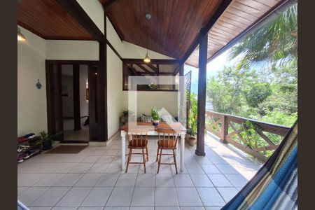 Casa à venda com 1037m², 5 quartos e 4 vagasÁrea externa