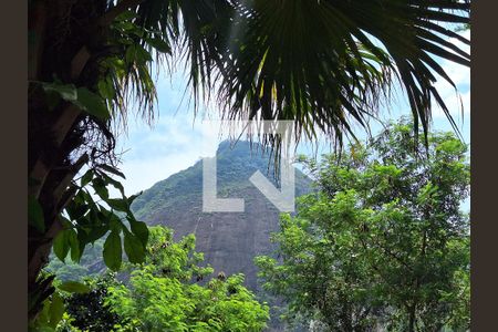 Casa à venda com 1037m², 5 quartos e 4 vagasÁrea externa