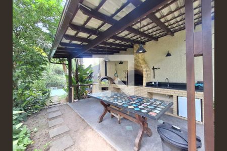 Casa à venda com 1037m², 5 quartos e 4 vagasÁrea externa