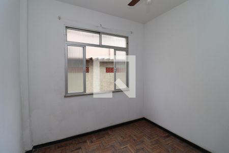 Quarto 1 de apartamento para alugar com 2 quartos, 56m² em Cacuia, Rio de Janeiro