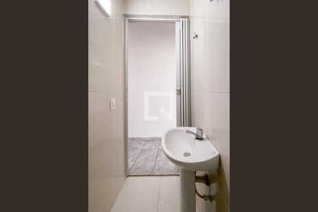 Casa à venda com 100m², 2 quartos e 2 vagasLavabo 