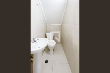 Casa à venda com 100m², 2 quartos e 2 vagasLavabo 