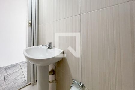 Casa à venda com 100m², 2 quartos e 2 vagasLavabo 