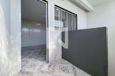 Casa à venda com 100m², 2 quartos e 2 vagasAcesso - Área de Serviço 