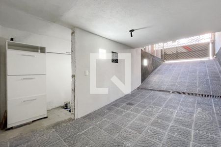 Casa à venda com 100m², 2 quartos e 2 vagasGaragem