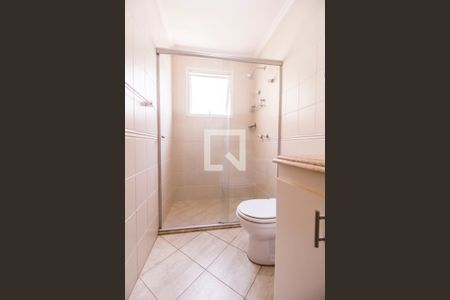 Apartamento para alugar com 135m², 4 quartos e 3 vagas Apartamento para alugar com 135m², 4 quartos e 3 vagasBanheiro da Suíte 2