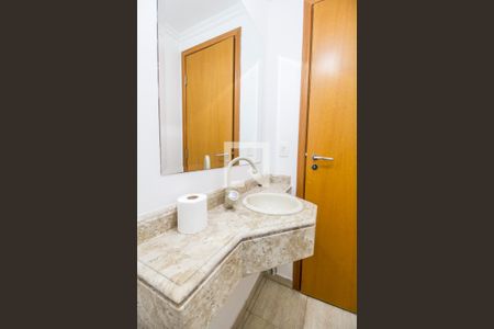 Apartamento para alugar com 135m², 4 quartos e 3 vagas Apartamento para alugar com 135m², 4 quartos e 3 vagasLavabo