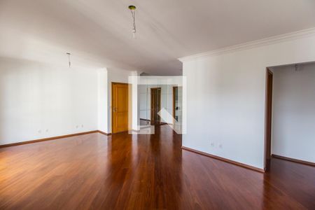 Apartamento para alugar com 135m², 4 quartos e 3 vagas Apartamento para alugar com 135m², 4 quartos e 3 vagasSala de estar