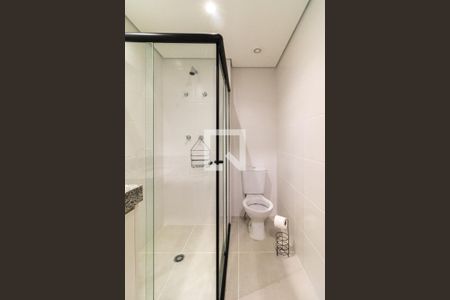Banheiro de kitnet/studio para alugar com 1 quarto, 24m² em Perdizes, São Paulo
