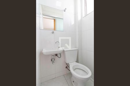Lavabo de apartamento para alugar com 2 quartos, 54m² em Santa Rosa, Belo Horizonte
