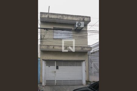 Casa para alugar com 75m², 2 quartos e 1 vagaFachada