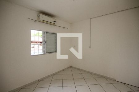Casa para alugar com 75m², 2 quartos e 1 vagaQuarto 02