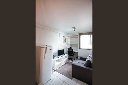 Apartamento para alugar com 27m², 1 quarto e 1 vaga Apartamento para alugar com 27m², 1 quarto e 1 vagaEscritório