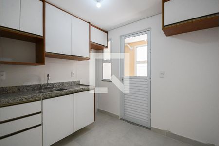 Apartamento à venda com 58m², 2 quartos e 1 vaga Apartamento à venda com 58m², 2 quartos e 1 vagaCozinha - Armários
