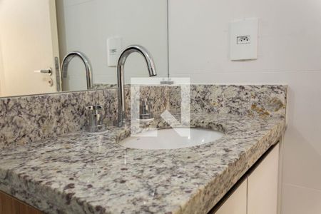 Apartamento à venda com 58m², 2 quartos e 1 vagaBanheiro da Suíte 1