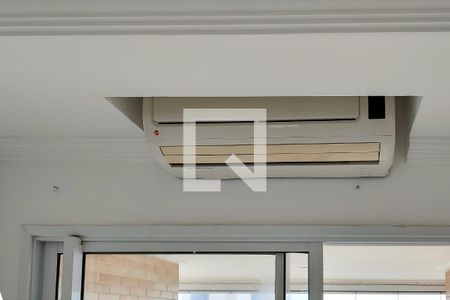Sala de apartamento para alugar com 3 quartos, 91m² em Mirim, Praia Grande