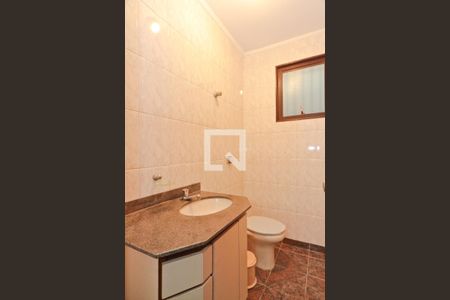 Lavabo de casa para alugar com 3 quartos, 175m² em Parque Sao Domingos, São Paulo