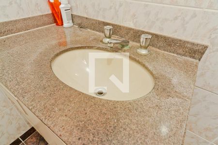 Casa para alugar com 175m², 3 quartos e 2 vagasBanheiro da Suíte 2