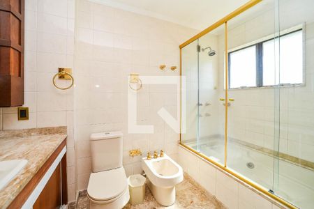 Apartamento para alugar com 518m², 5 quartos e 3 vagas Apartamento para alugar com 518m², 5 quartos e 3 vagasBanheiro da Suíte 1