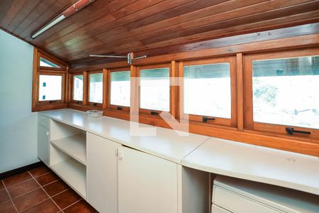 Apartamento para alugar com 518m², 5 quartos e 3 vagas Apartamento para alugar com 518m², 5 quartos e 3 vagasÁrea de Serviço