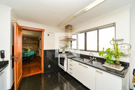 Apartamento para alugar com 518m², 5 quartos e 3 vagas Apartamento para alugar com 518m², 5 quartos e 3 vagasCozinha