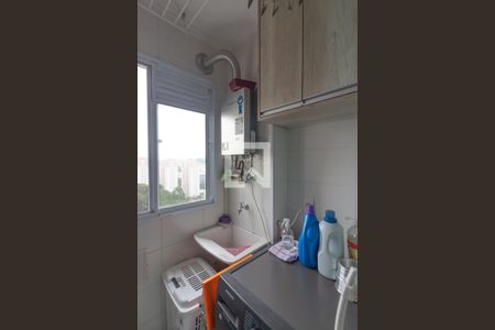 Apartamento à venda com 42m², 2 quartos e 1 vaga Apartamento à venda com 42m², 2 quartos e 1 vagaCozinha e Área de Serviço