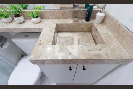 Apartamento à venda com 42m², 2 quartos e 1 vaga Apartamento à venda com 42m², 2 quartos e 1 vagaBanheiro