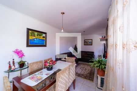 Casa à venda com 250m², 4 quartos e 4 vagasSala 2