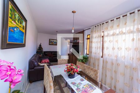 Casa à venda com 250m², 4 quartos e 4 vagasSala 2