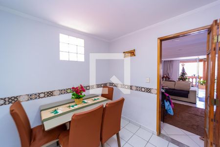 Casa à venda com 250m², 4 quartos e 4 vagasSala de Jantar