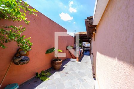 Casa à venda com 250m², 4 quartos e 4 vagasÁrea de Serviço