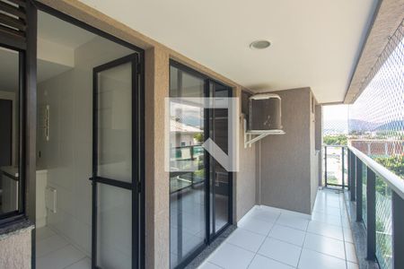 Apartamento para alugar com 69m², 2 quartos e 2 vagas Apartamento para alugar com 69m², 2 quartos e 2 vagasVaranda