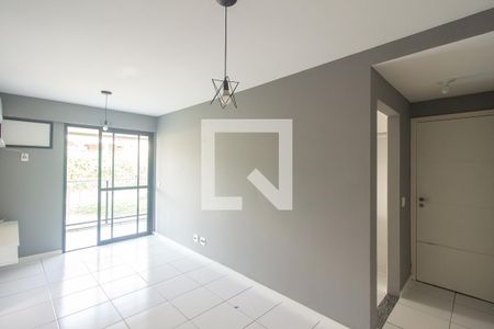 Sala de apartamento para alugar com 2 quartos, 69m² em Campo Grande, Rio de Janeiro